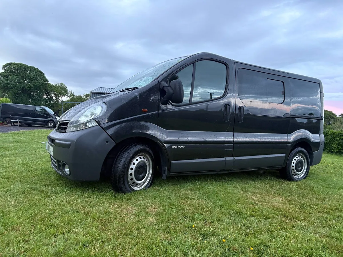 Mini van/camper - Image 4