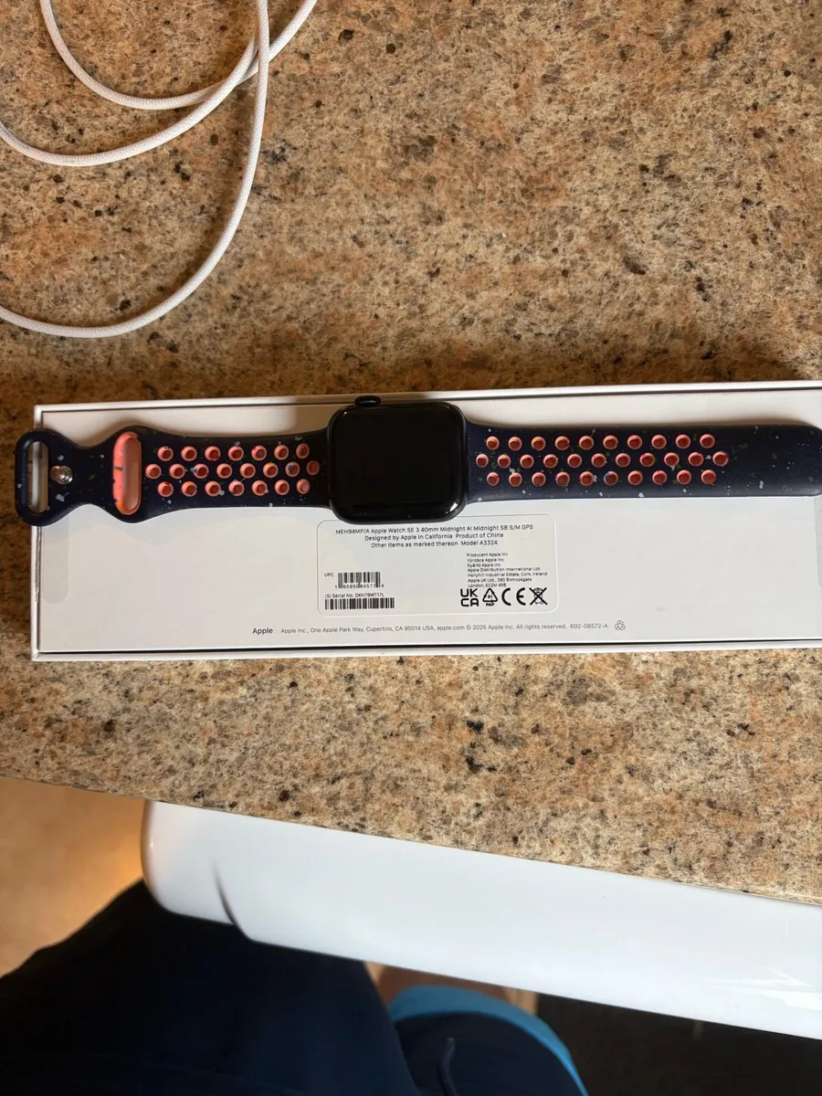 Apple Watch SE 3 - Image 2