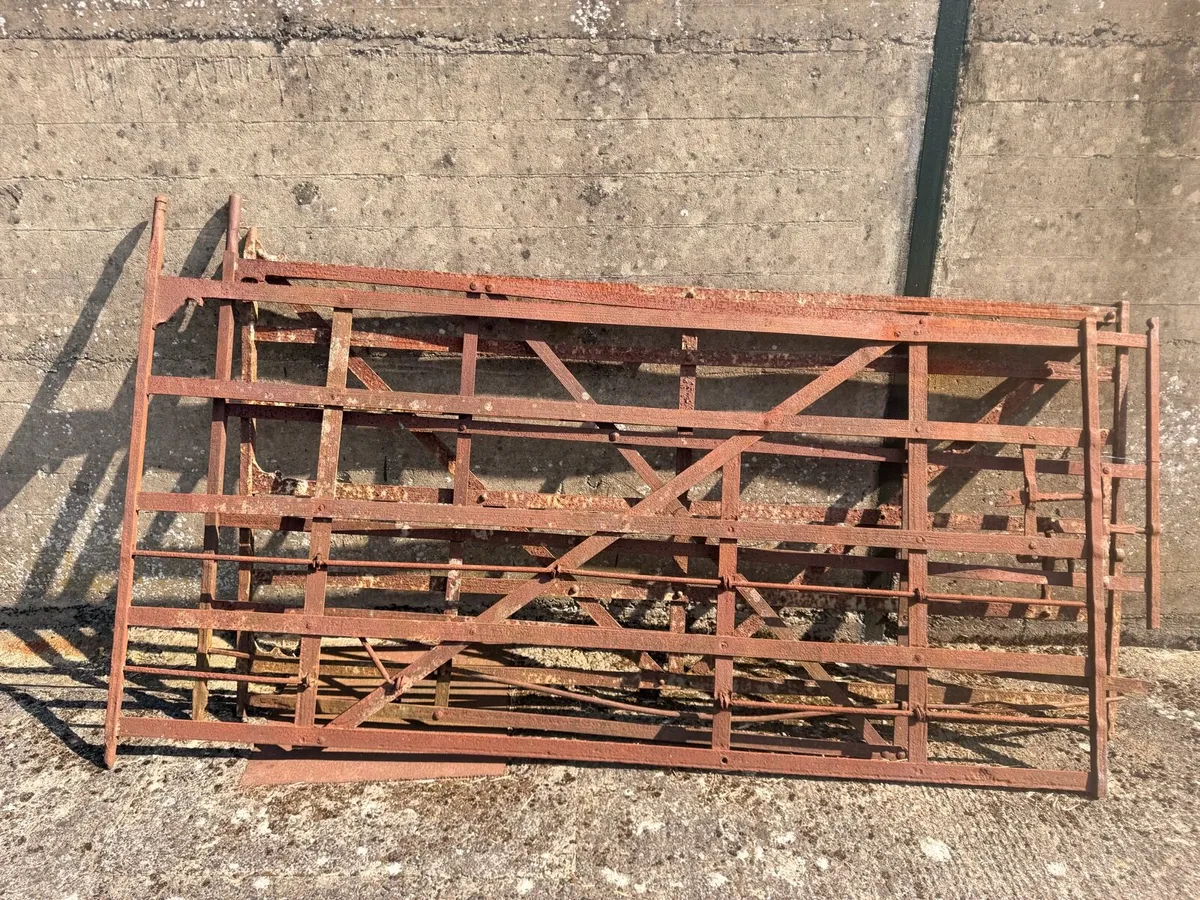 Gates - Image 2