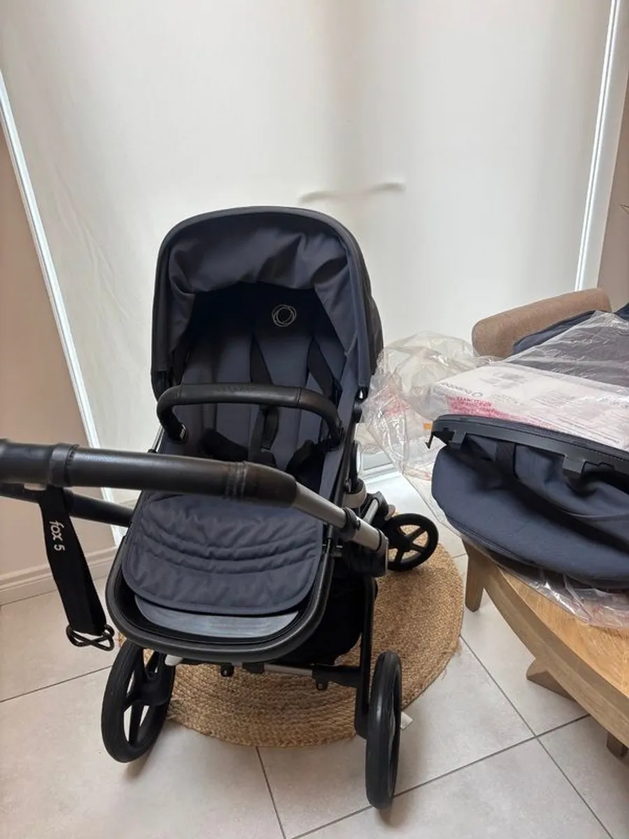 Bugaboo fox 5 travel system - Image 2