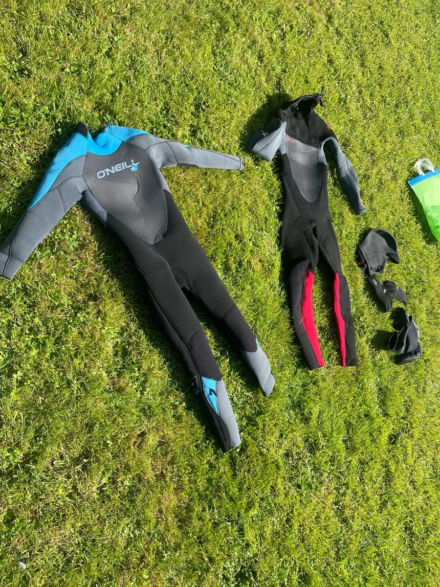 Wetsuits and surf gear - Image 1