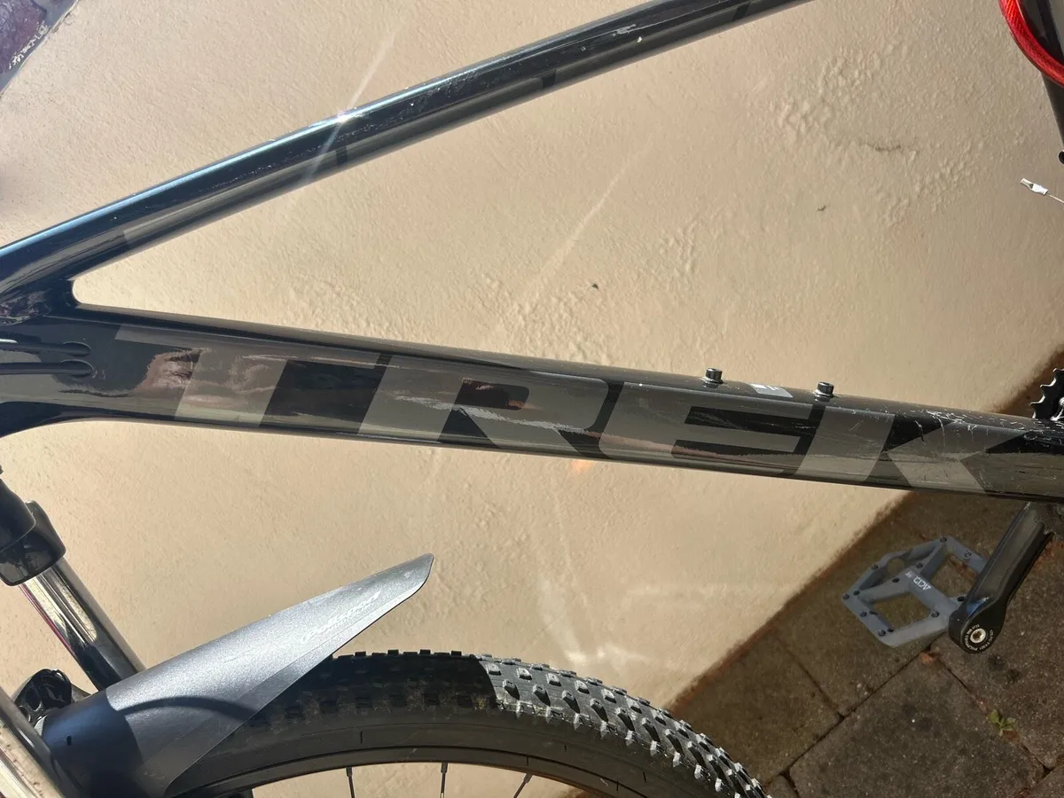 Trek Marlin 5 Mountain Bike – Excellent Condition - Image 2
