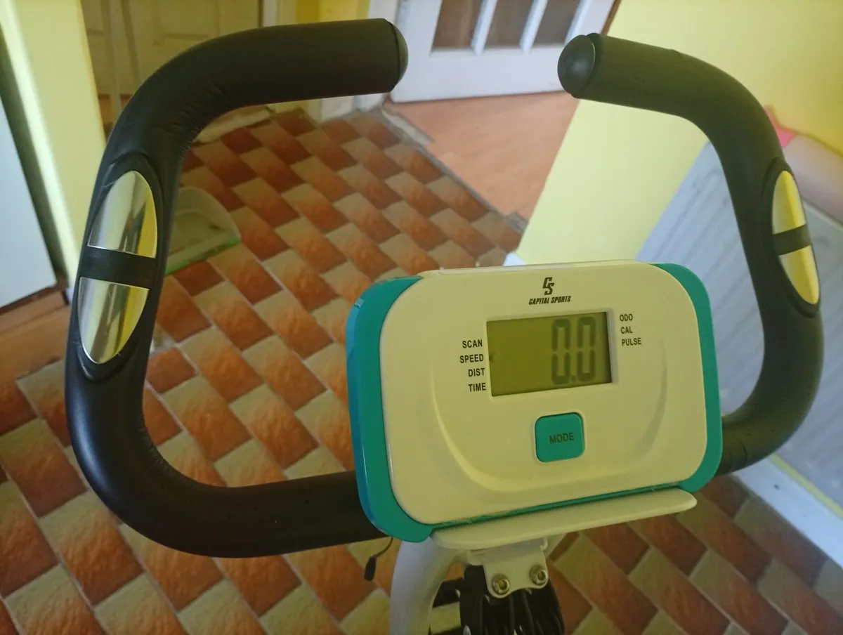 Exercise bike - Image 4