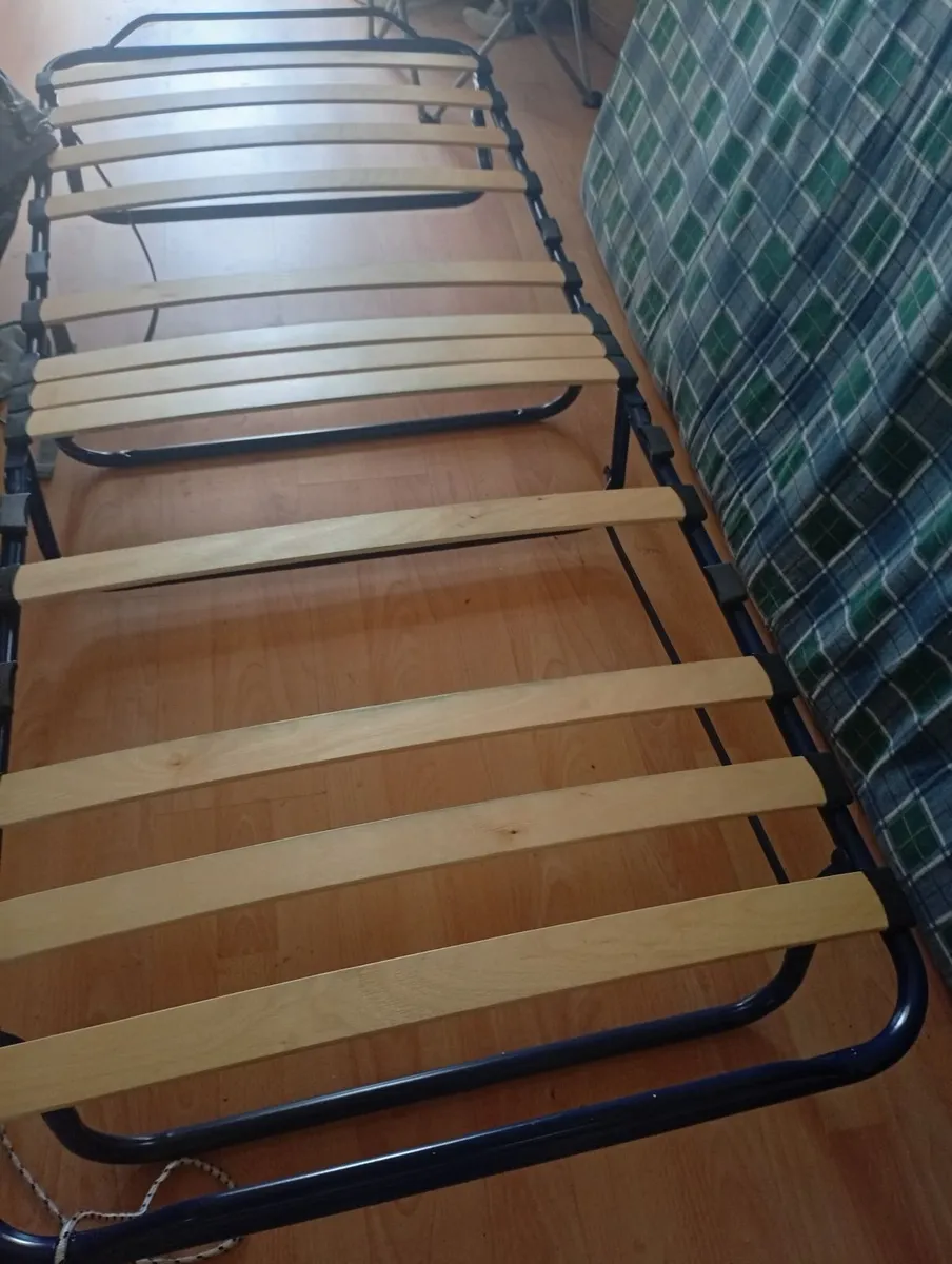 Fold up bed - Image 4