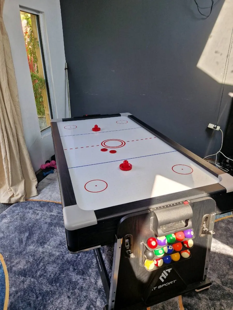Pool table - Image 2