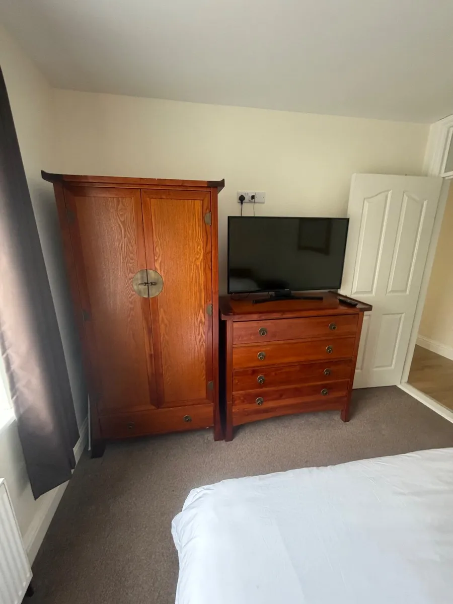 Bedroom Suite - Image 4