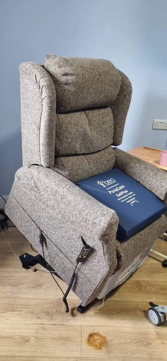 Recliner chair - Image 3