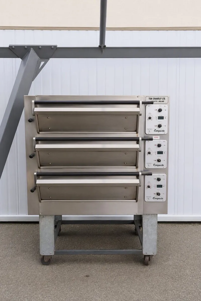 Bread Oven - Image 1