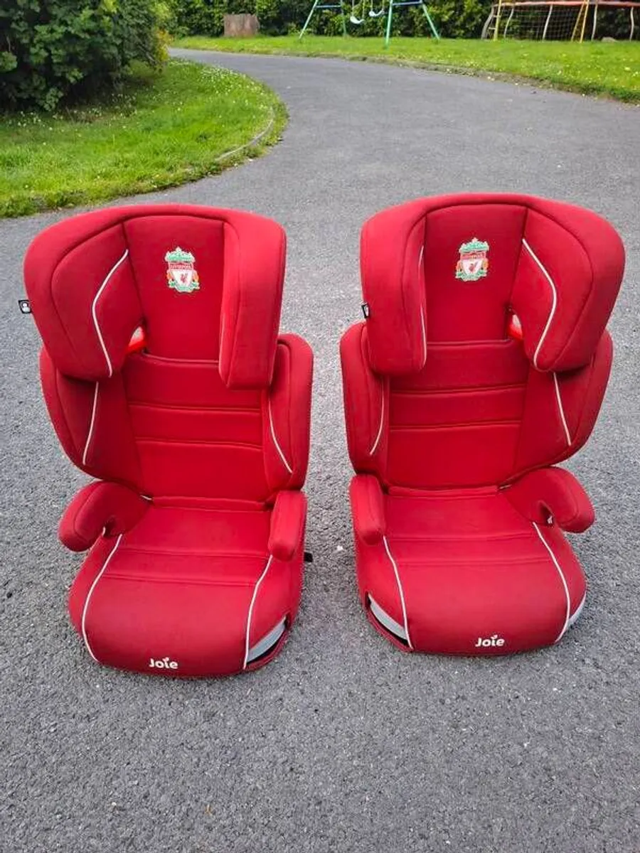 2 x Liverpool Football Club Joie Trillo Car Seats - Image 1