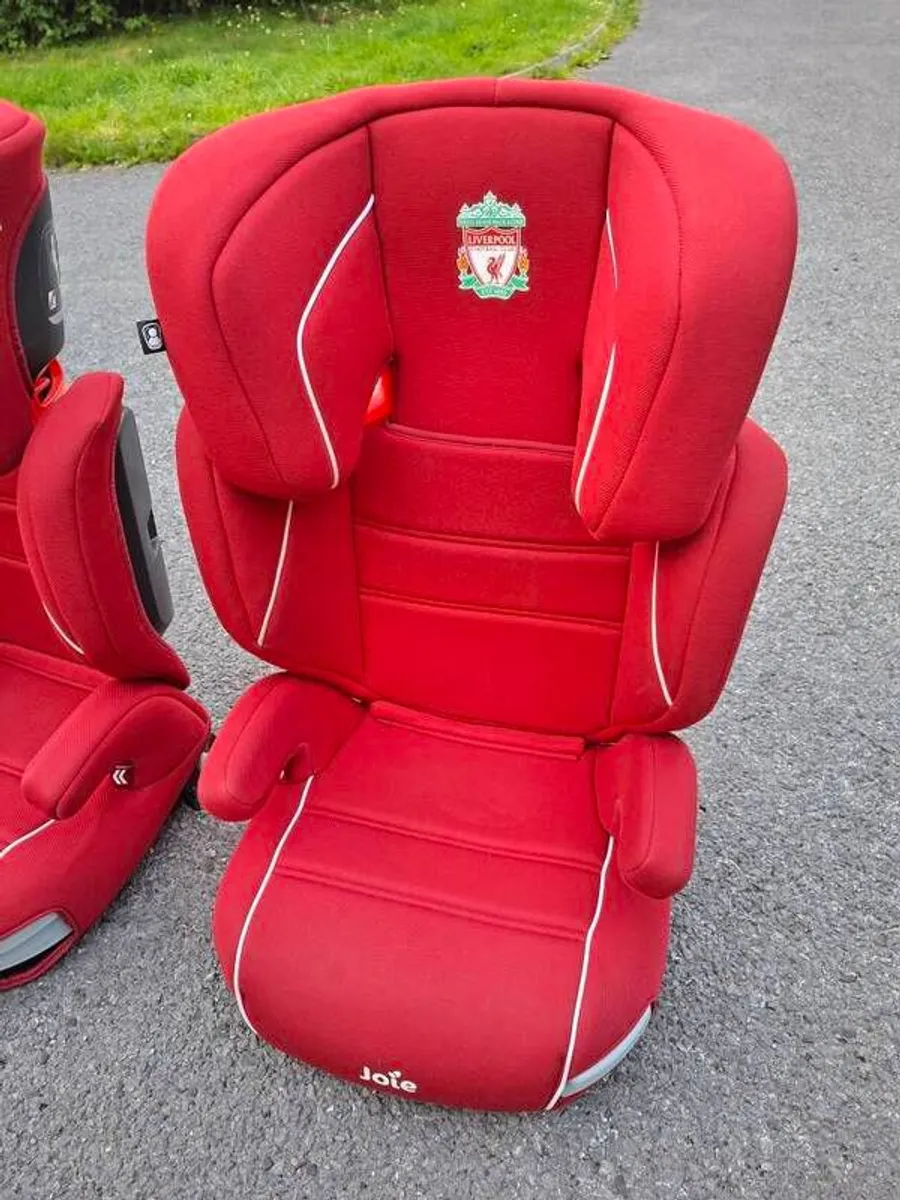 2 x Liverpool Football Club Joie Trillo Car Seats - Image 2