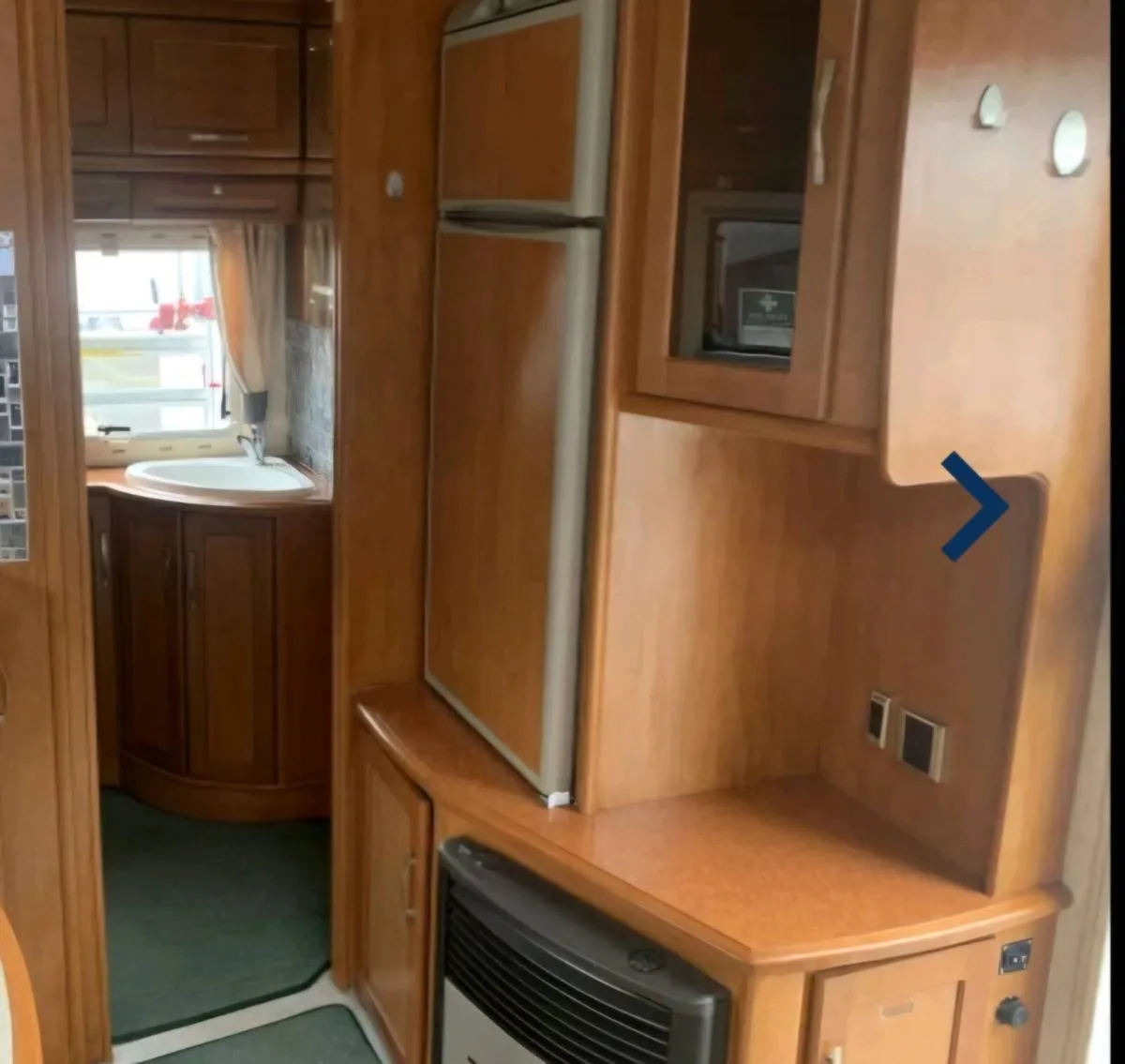 Bessacarr E705 Motorhome - Image 2