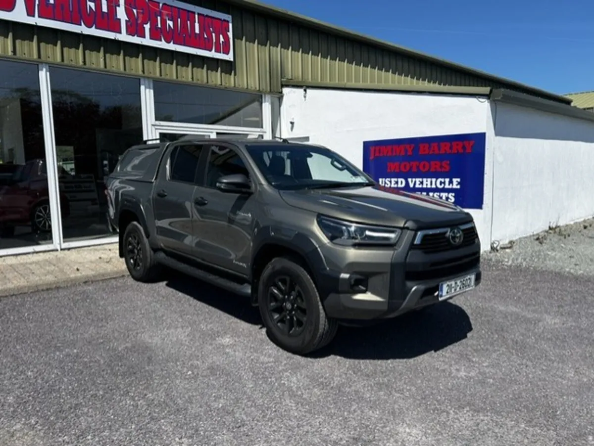 Toyota Hilux INVINCIBLE X 2021 - Image 1