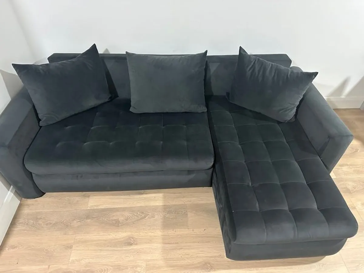 Sofa for Sale - Image 3