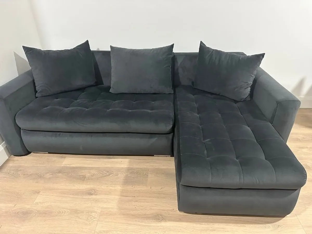 Sofa for Sale - Image 4