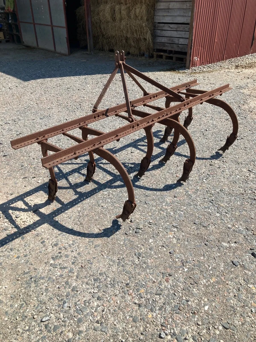 Ferguson Grubber - Image 3