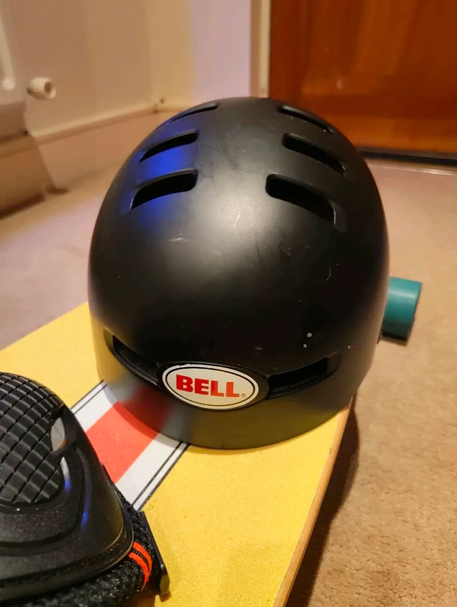 Osprey Longboard, helmet and pads - Image 4