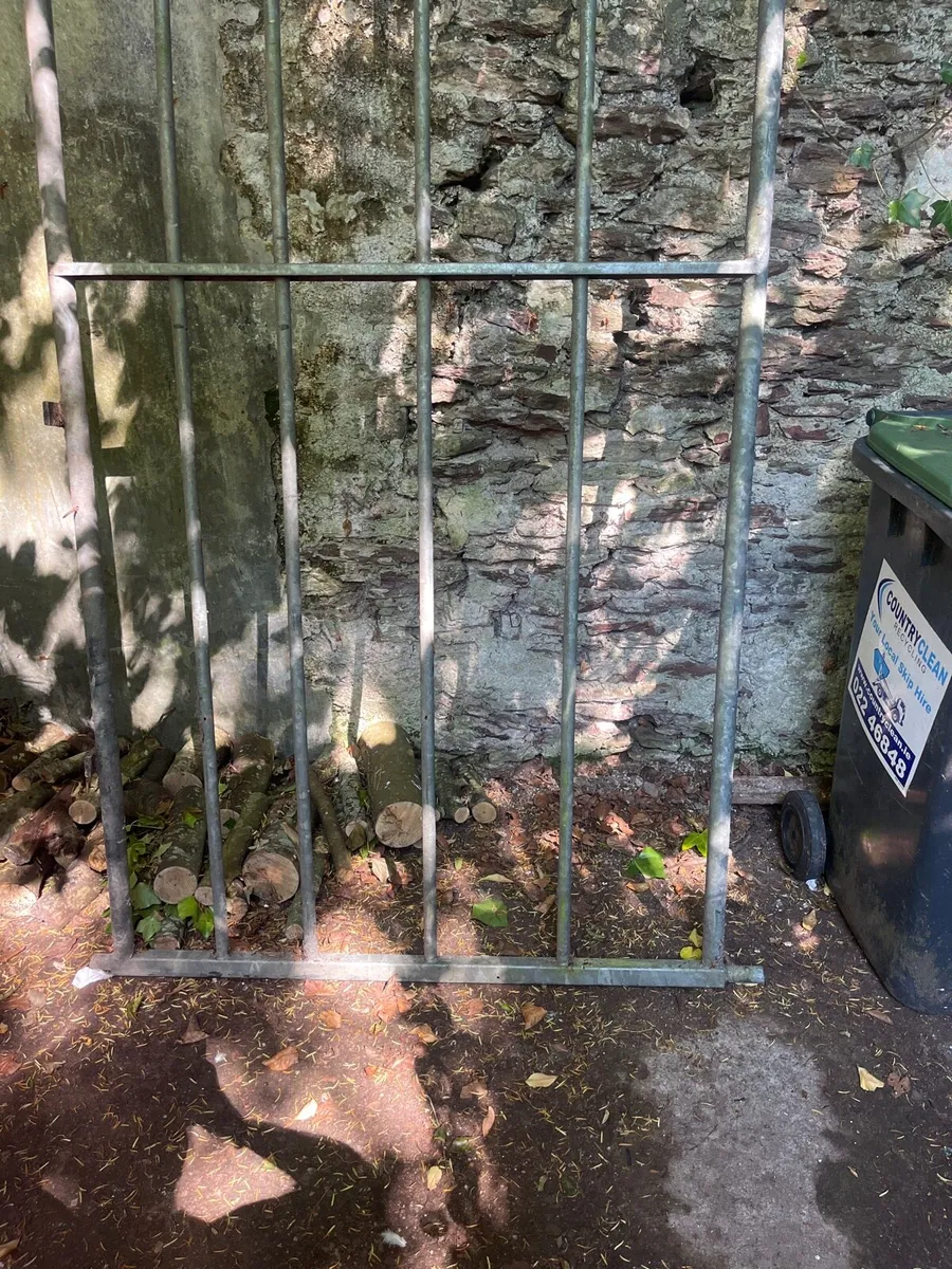 A 12 foot light galvanised farm gate - Image 3