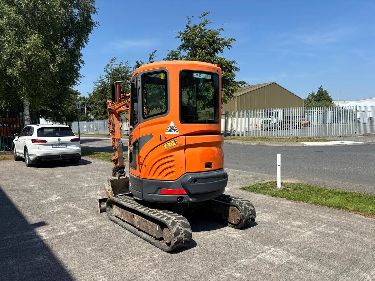 2016 Doosan Dx27z - Image 4