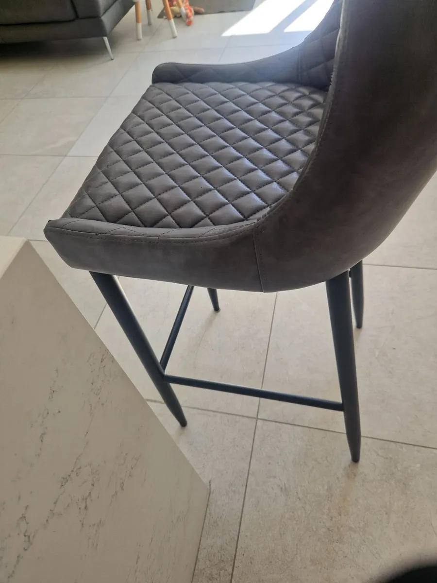 Bar stools - Image 1