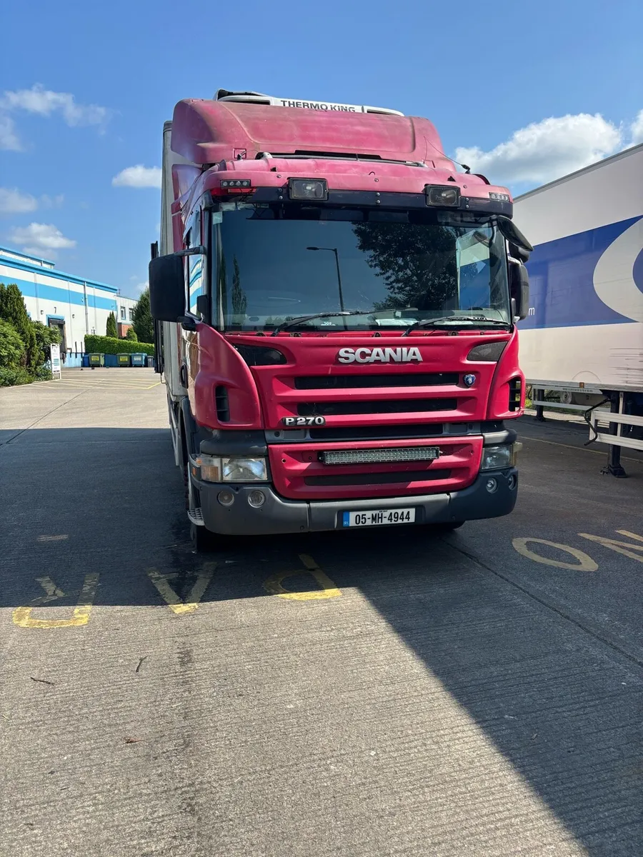 Scania p270 fridge - Image 2