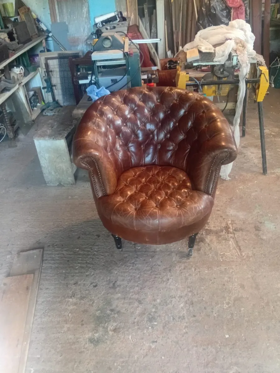 Vintage Club Chair - Image 1