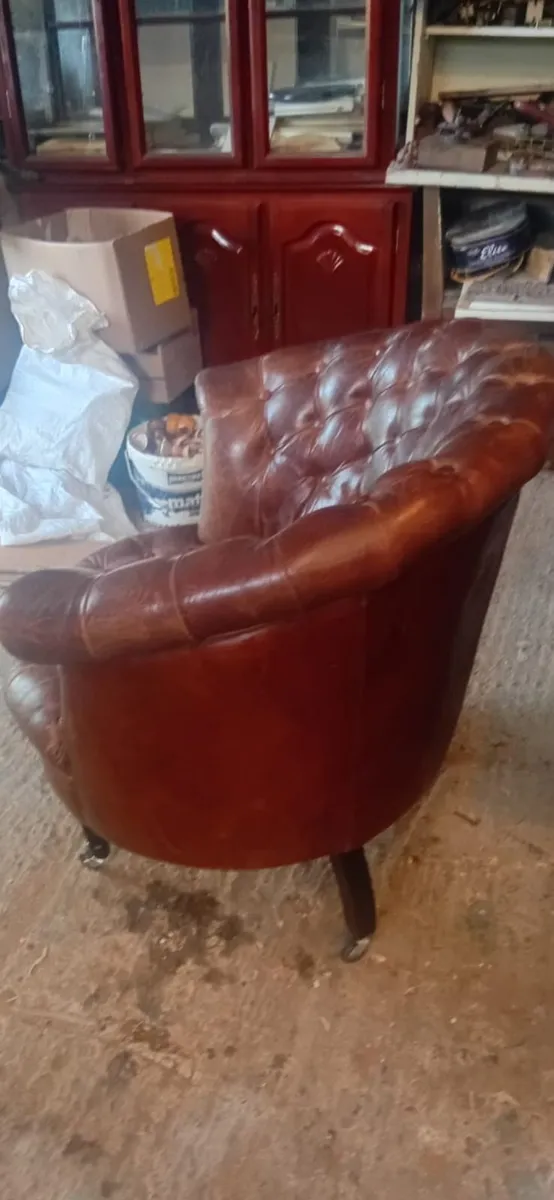 Vintage Club Chair - Image 3