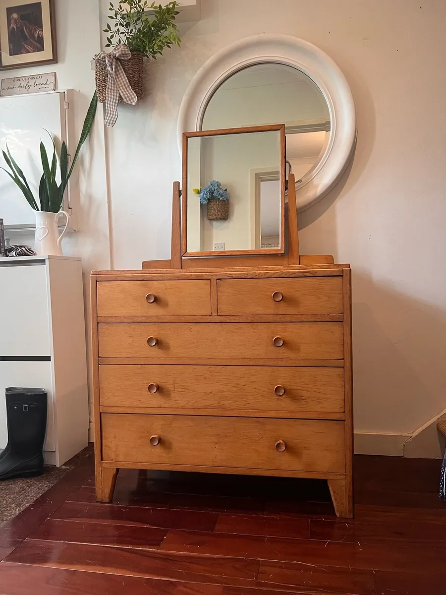 Solid oak Air Ministry chest of drawers - Image 1