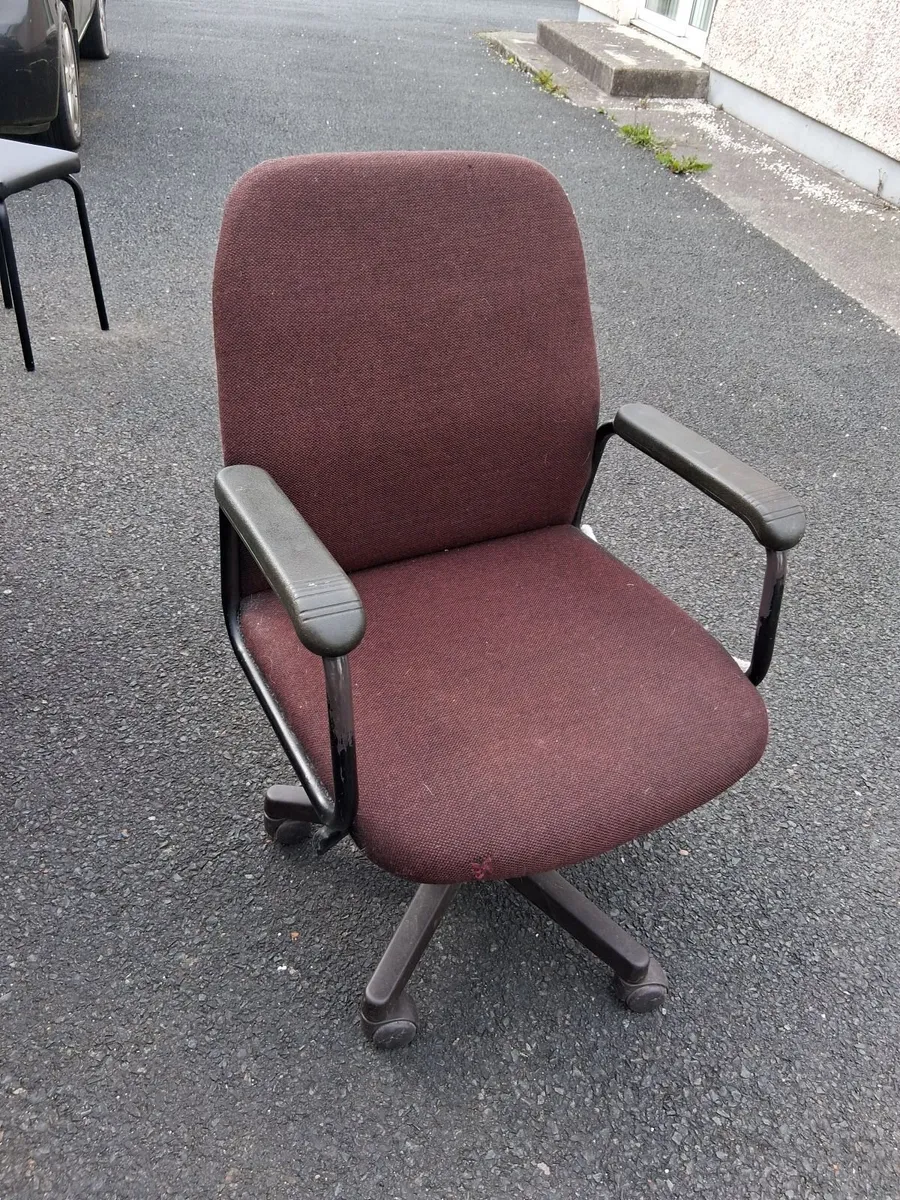 Office swivel chair