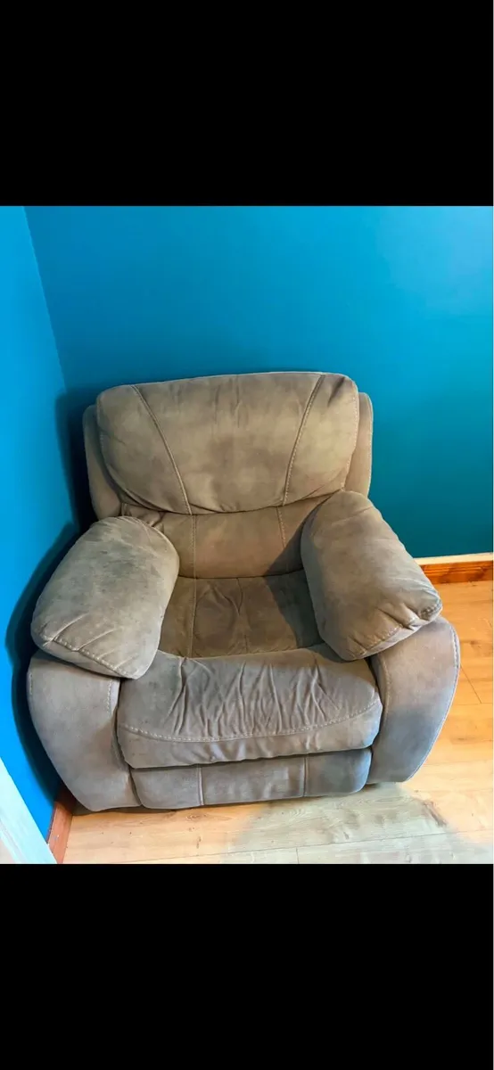 Couch 2-1 - Image 2