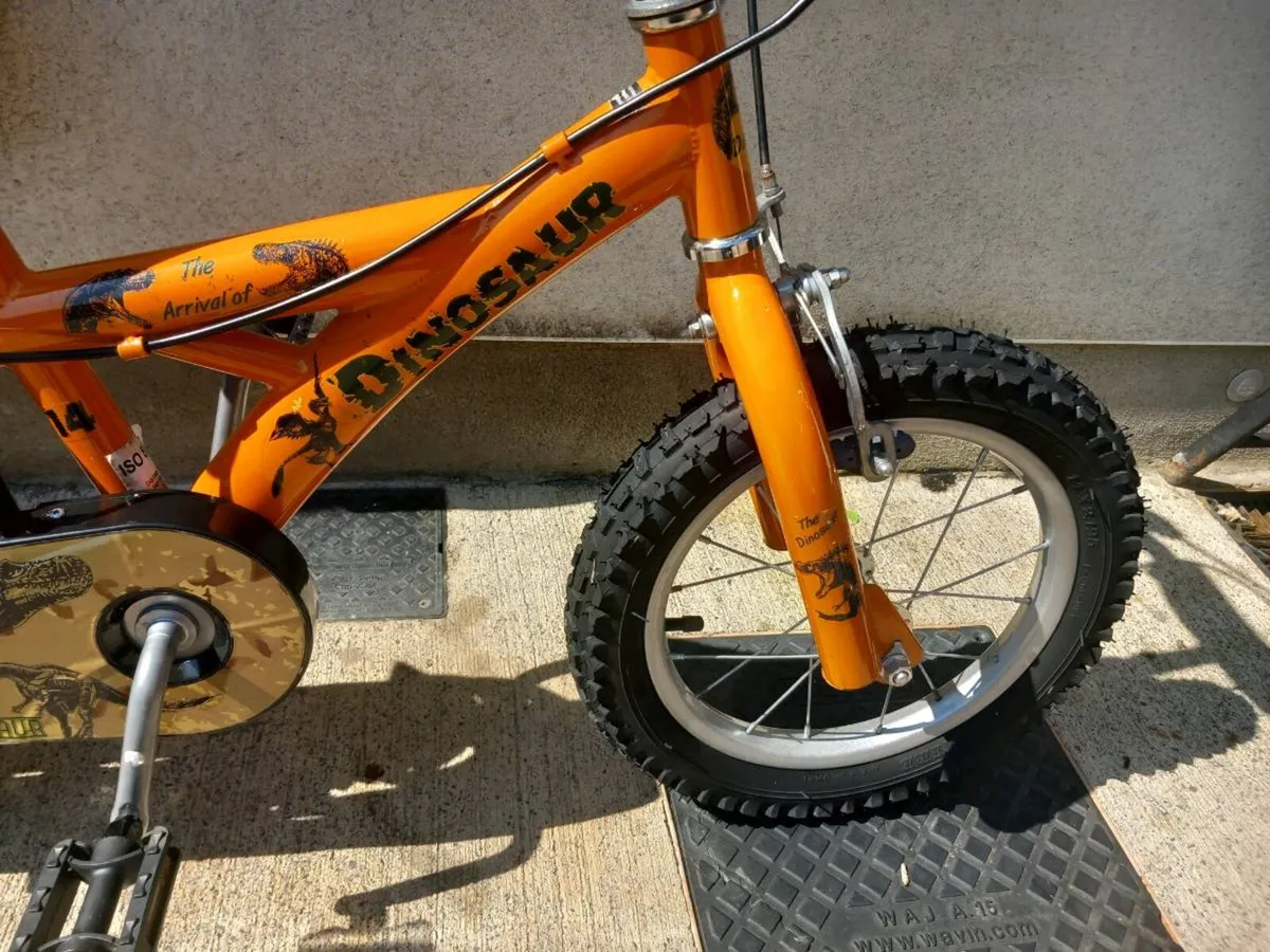 Kids Dinosaur bike size 14 inch wheels - Image 4