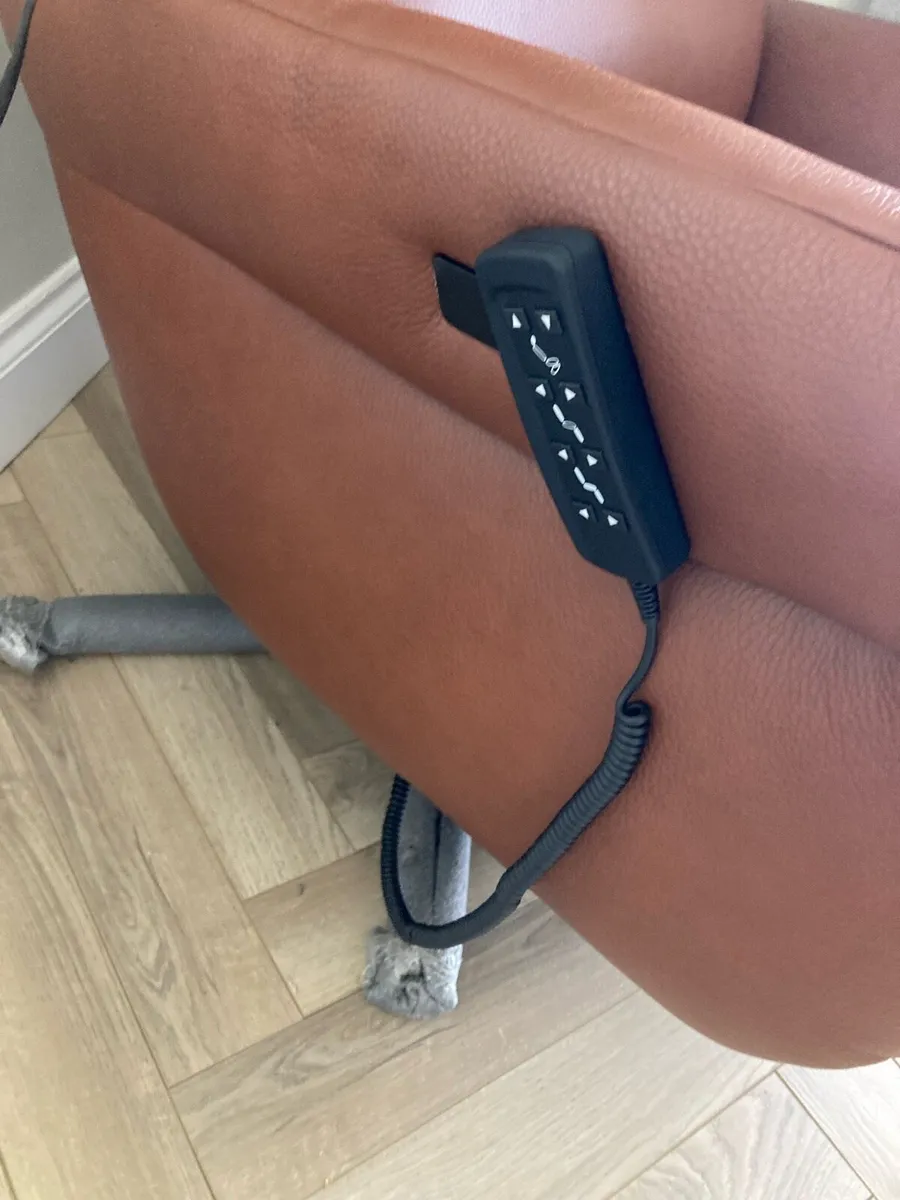 Himolla electric recliner Nappa leather new never - Image 3