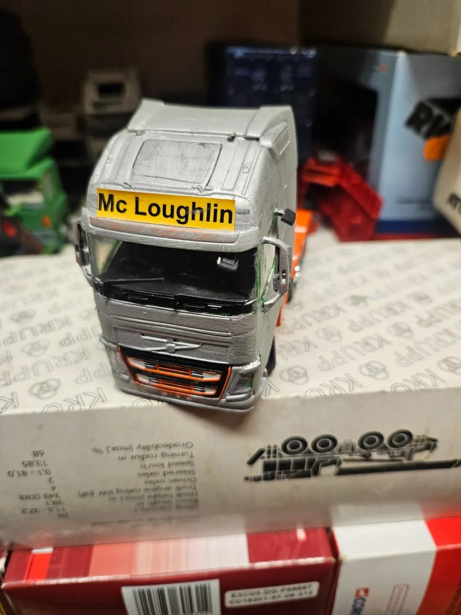 Corgi Volvo Tractor Unit - Image 1