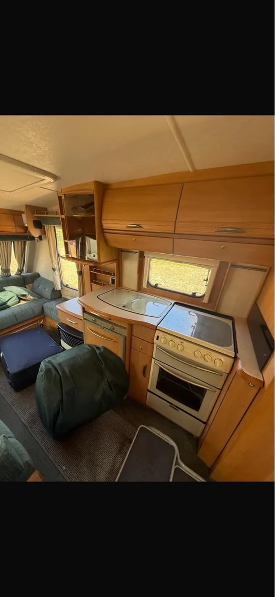 Caravan - Image 4
