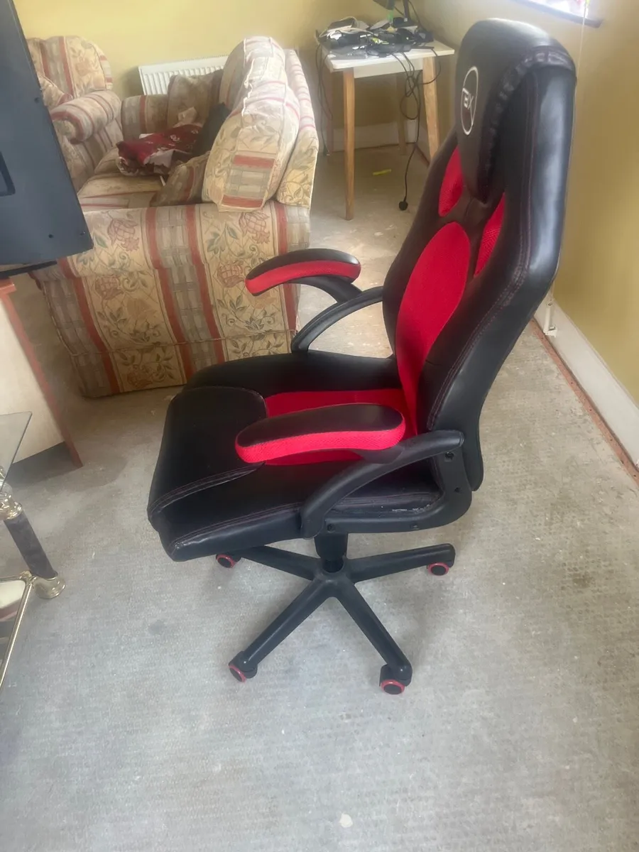 Gaming chair - Image 2