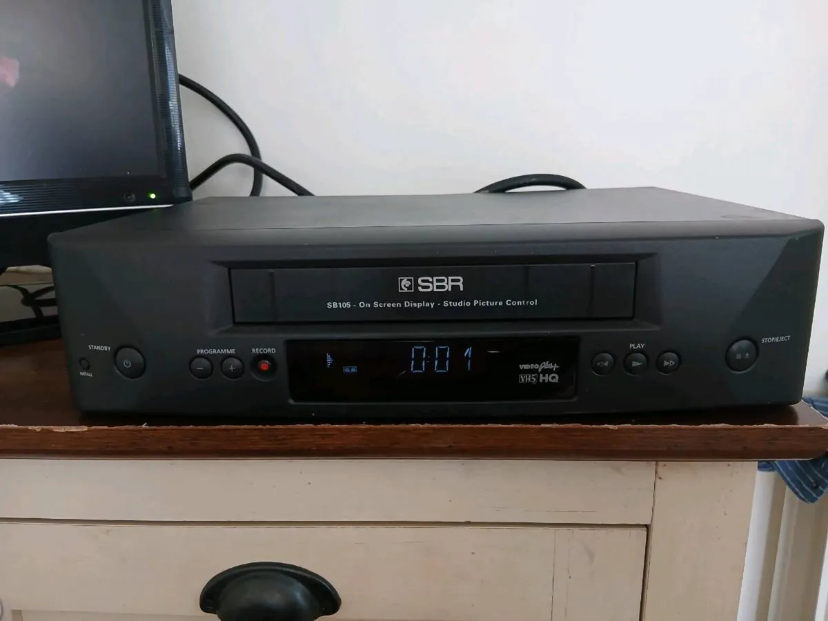 Retro SBR Vhs player - Image 2