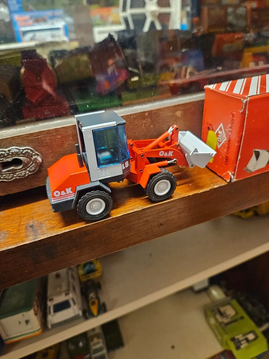Corgi NZG Loader - Image 3