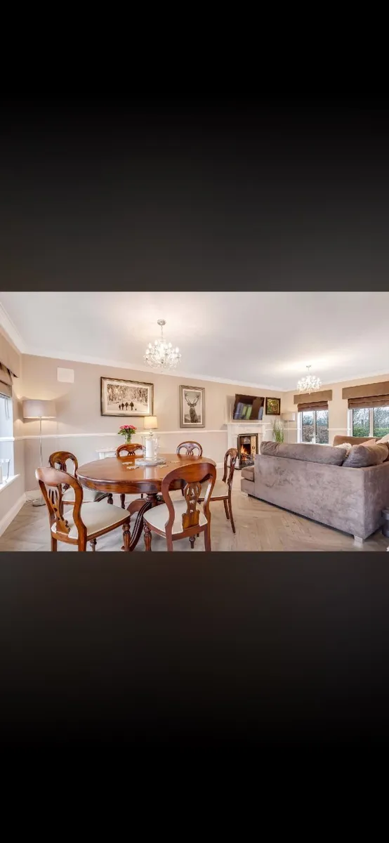 mahogany table and chairs - Image 1