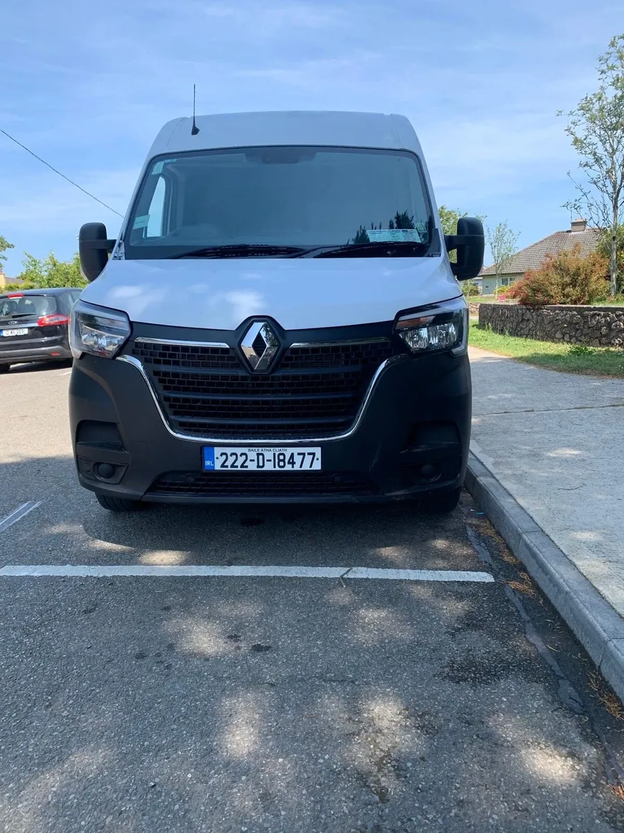 2022 Renault Master - Image 1