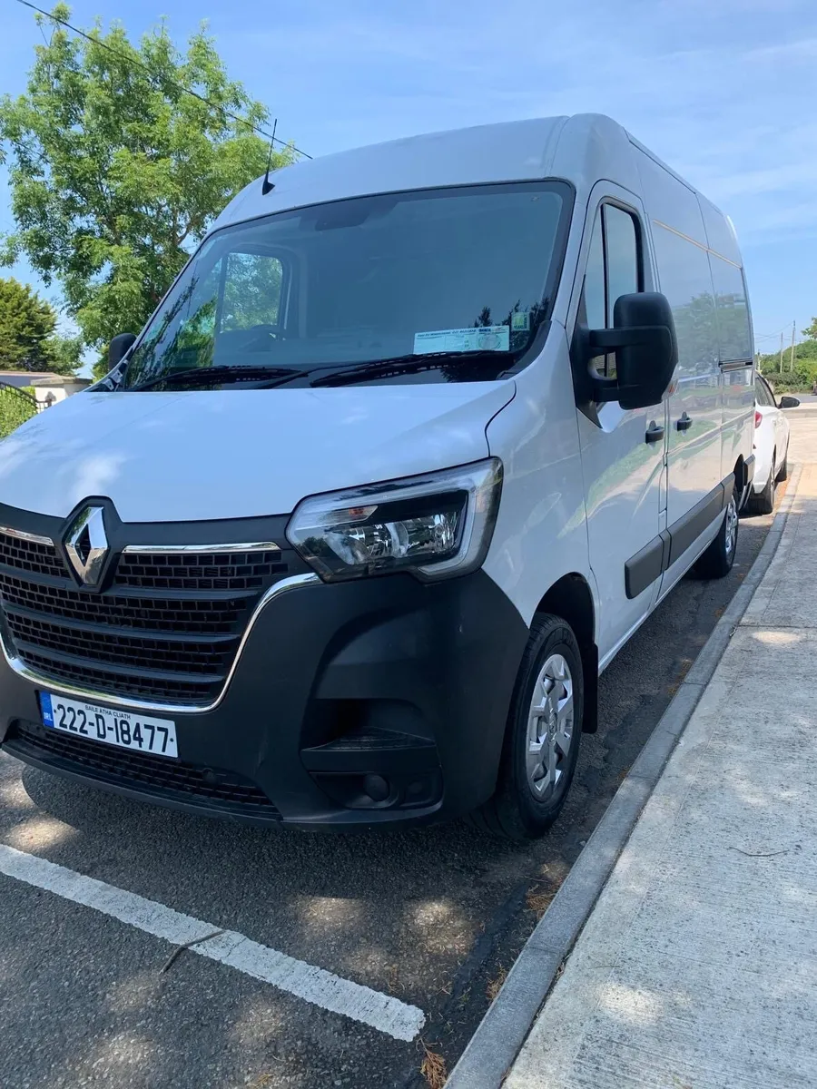 2022 Renault Master - Image 2
