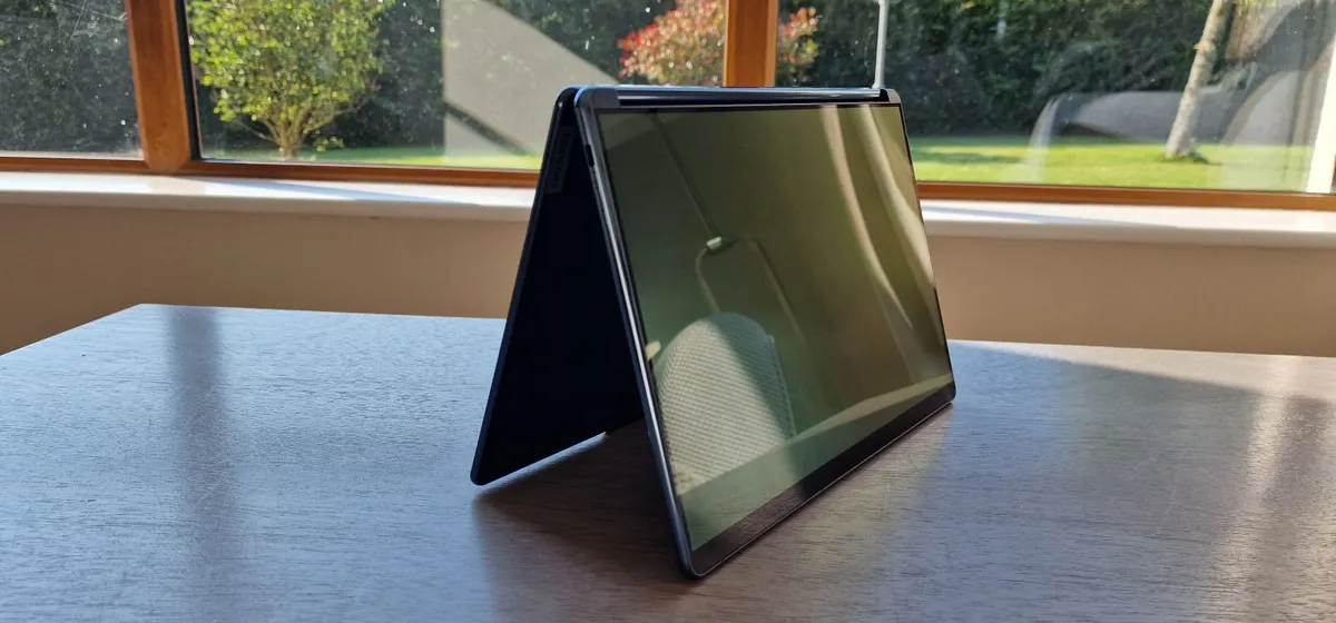 Lenovo Yoga Book 9i i7 13th Gen | Dual OLED | 16GB - Image 3