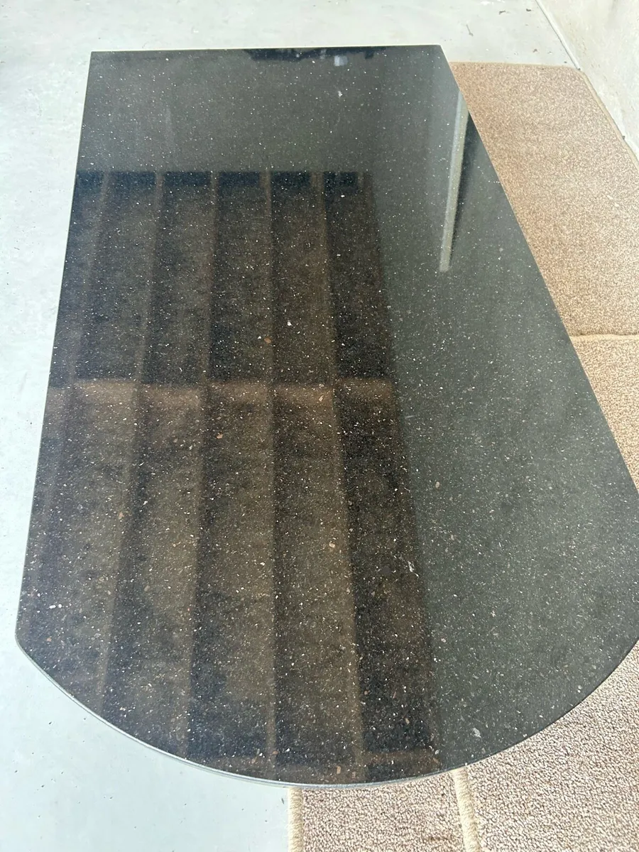 Granite worktop - Image 1