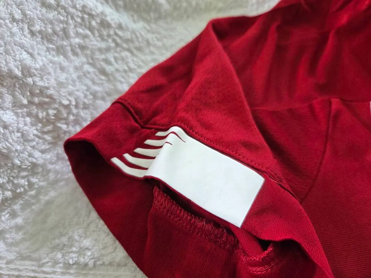 Liverpool Football Club Home Jersey 2019 to 2020 S - Image 3