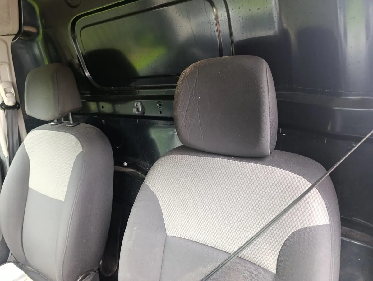 Renault Kangoo 2021 - Image 3