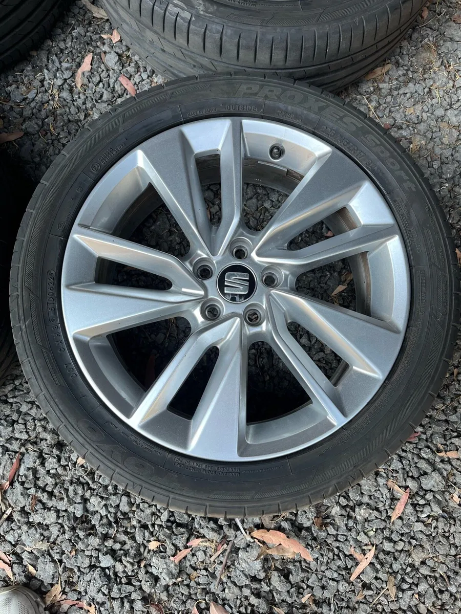 17’ Genuine VW Polo 5x100 alloy wheels - Image 4