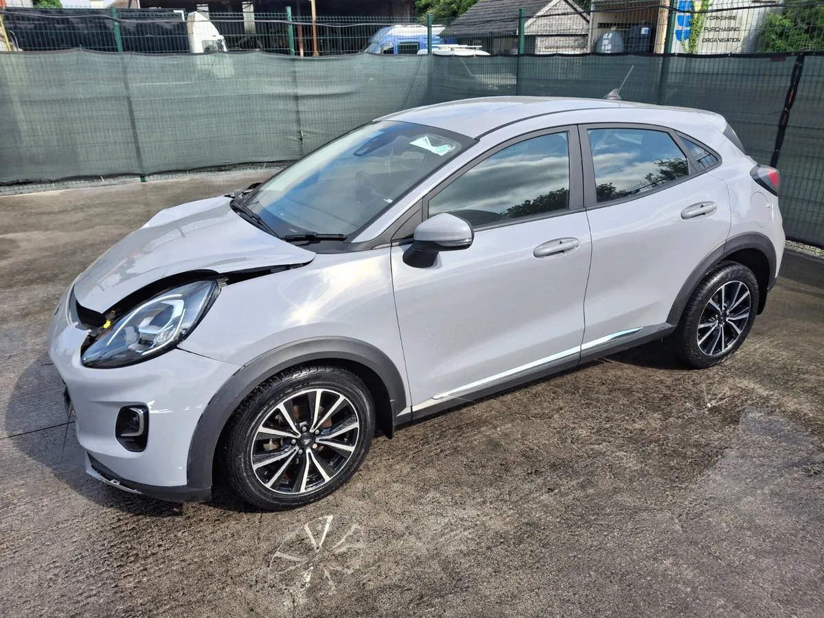 212 Ford Puma  Titanium  1.0 Petrol - Image 1