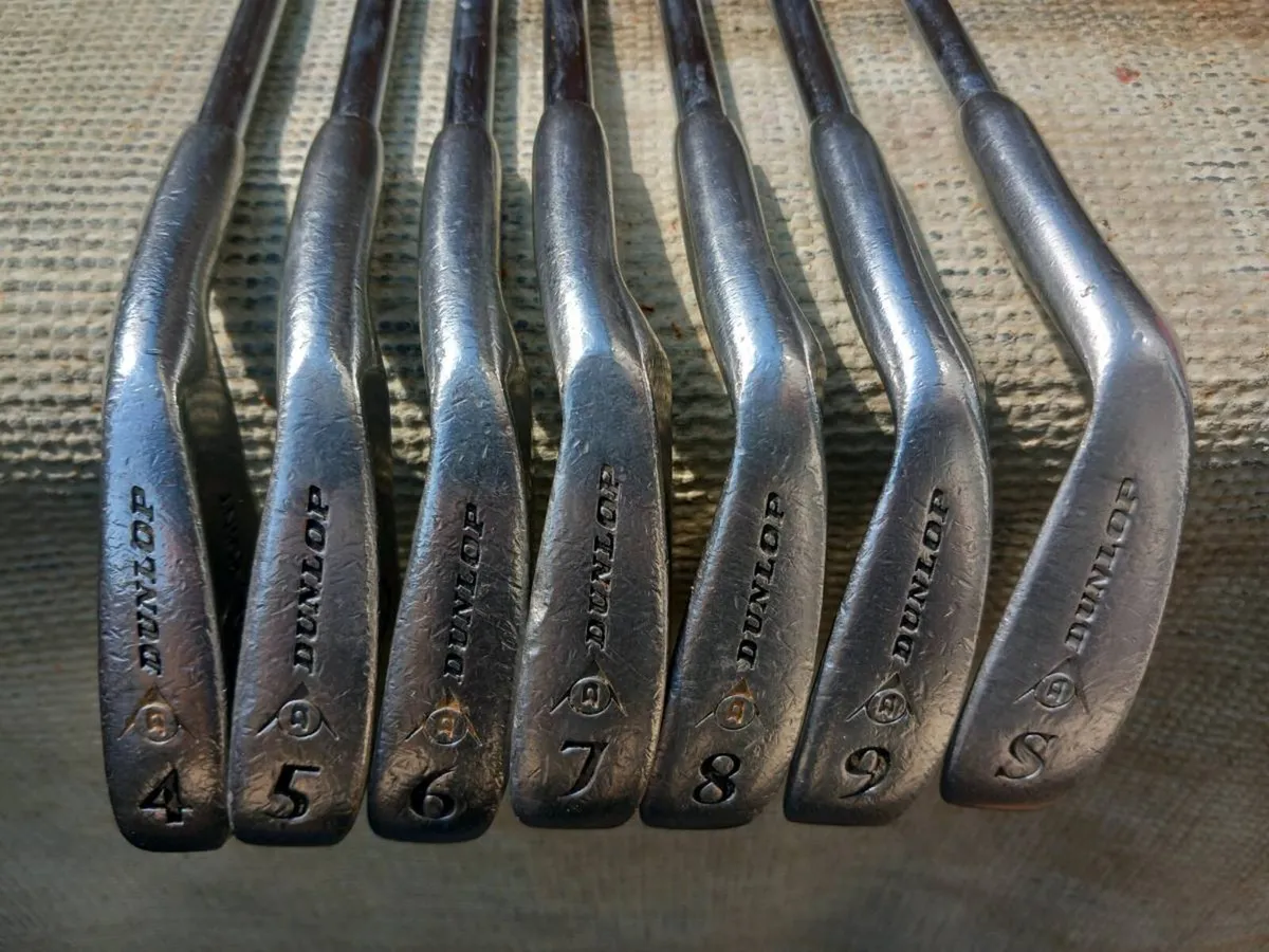 Dunlop golf irons.  Right handed clubs - Image 1