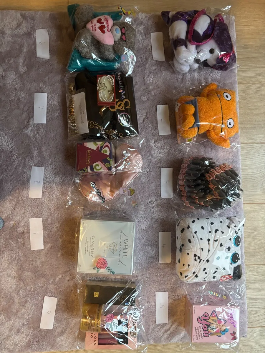 Toys and access - Image 2