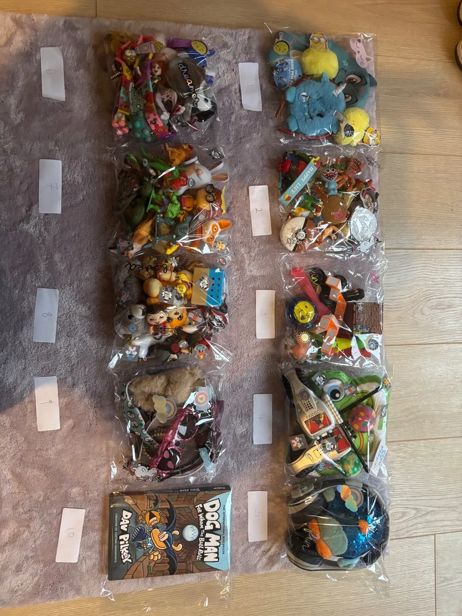 Toys and access - Image 3