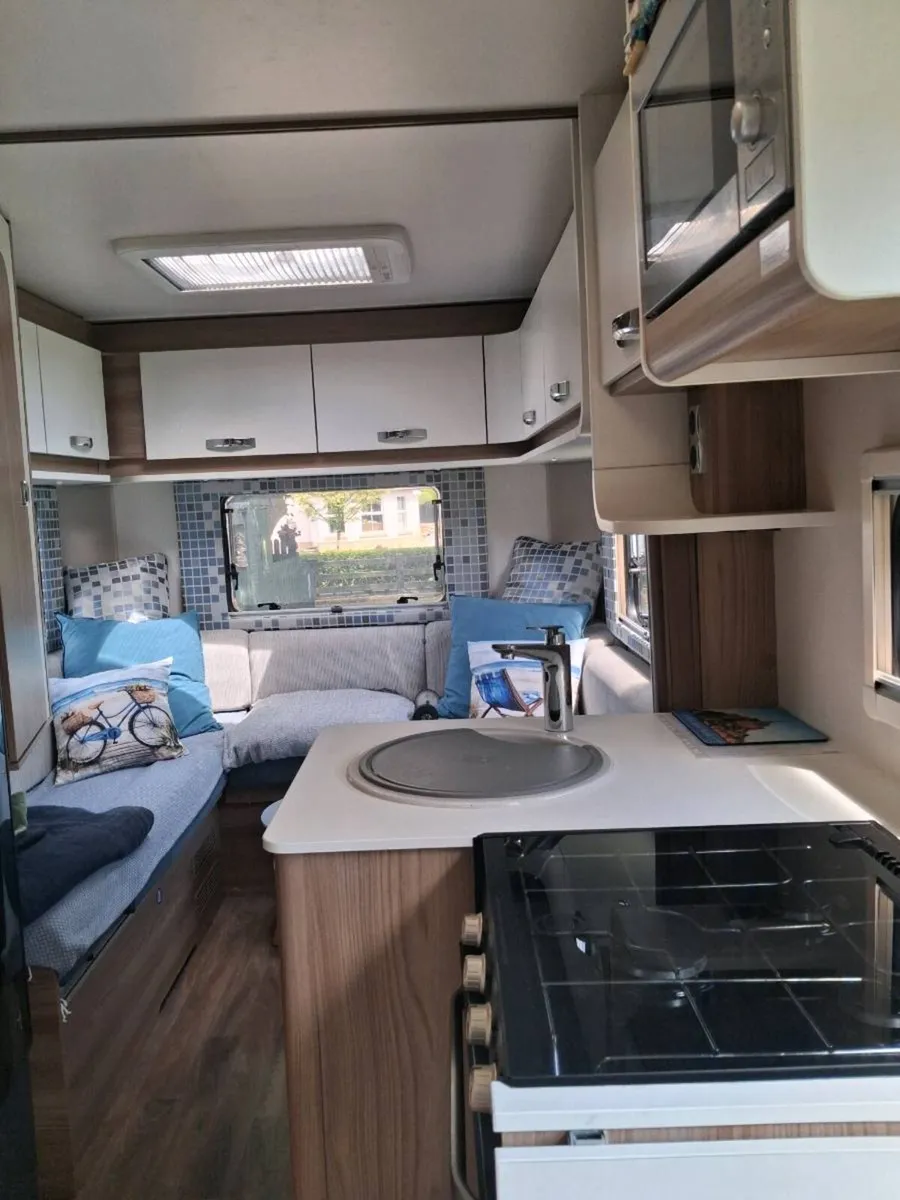 Motorhome - Image 3
