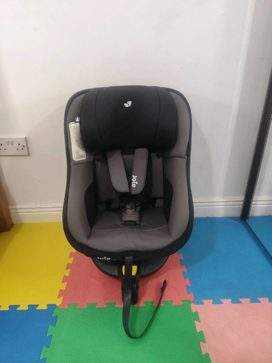 Joie spin 360 isofix car seat - Image 1